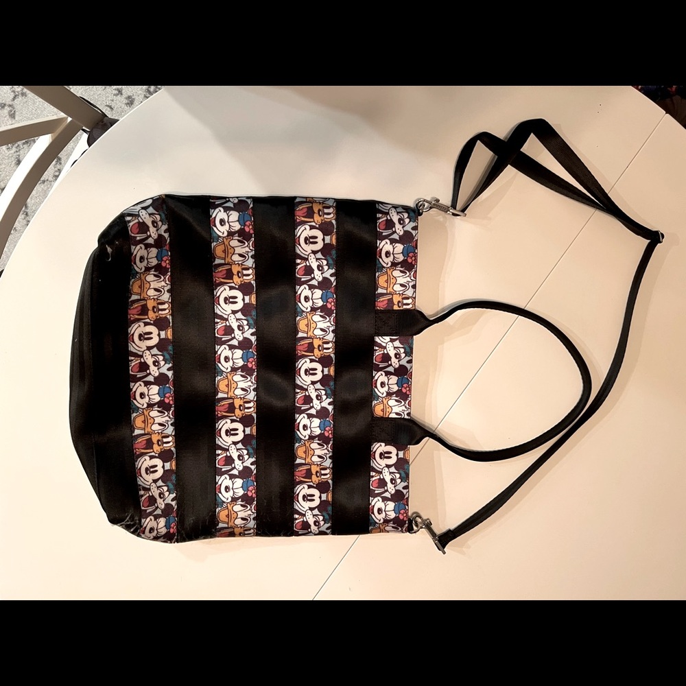 Harvey’s Disney classic 5 Tote